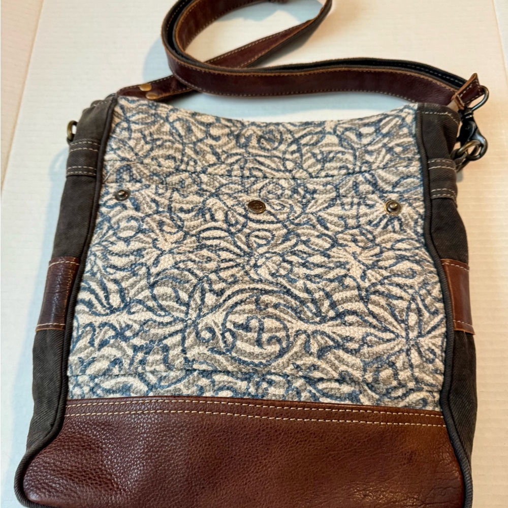 Myra Bag Brown and Cream Interior Design Western style